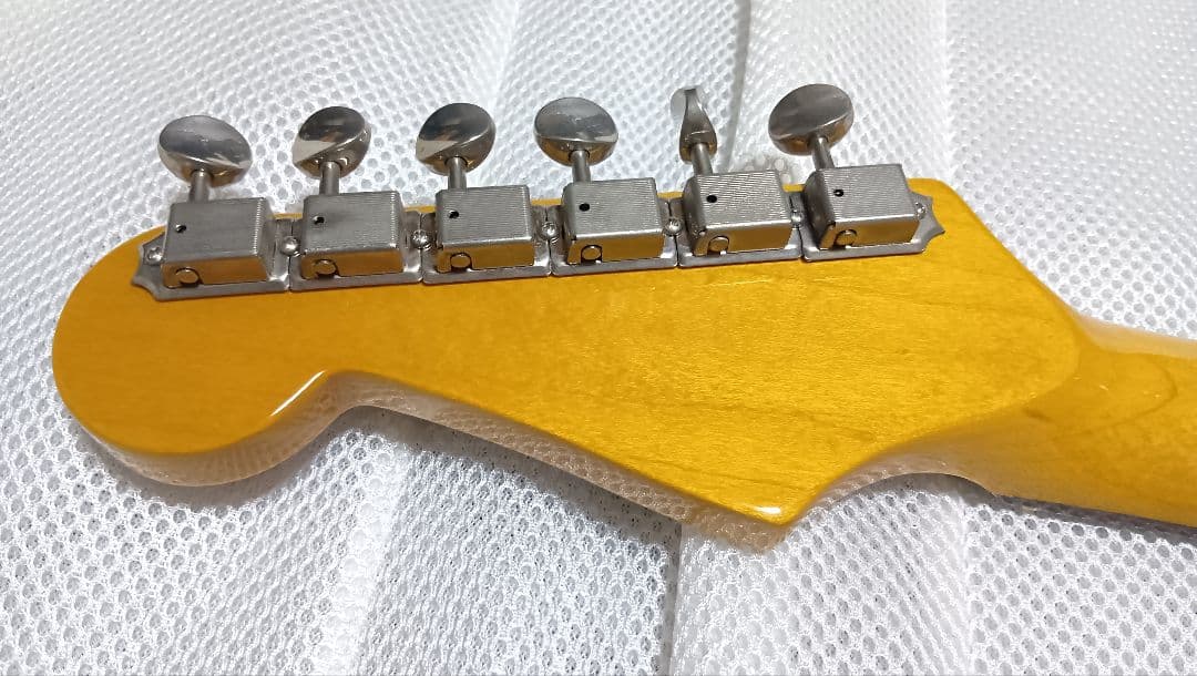 Laid Back ストラトタイプ エレキギター