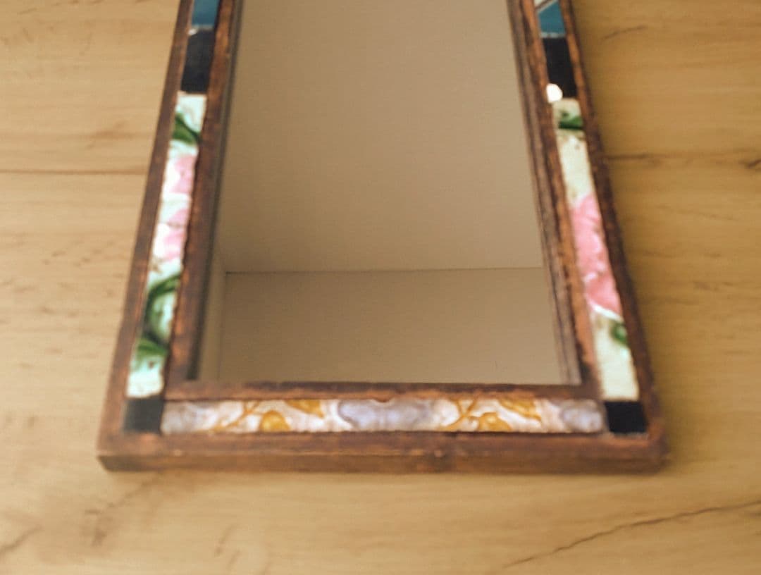 アンティーク　マジョリカタイルミラー　アンティークタイルの鏡　壁掛け鏡　レトロ