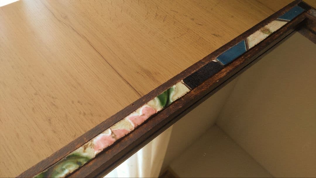 アンティーク　マジョリカタイルミラー　アンティークタイルの鏡　壁掛け鏡　レトロ