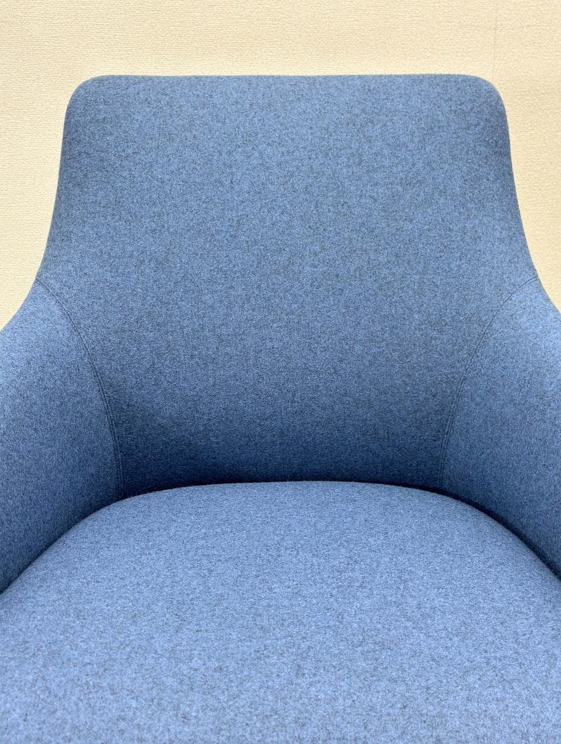 美品■アンドリューワールド■Alya/アリヤ　ラウンジチェア　ローバック　回転式