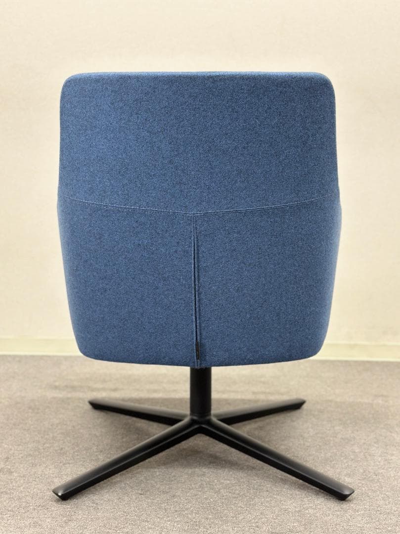 美品■アンドリューワールド■Alya/アリヤ　ラウンジチェア　ローバック　回転式