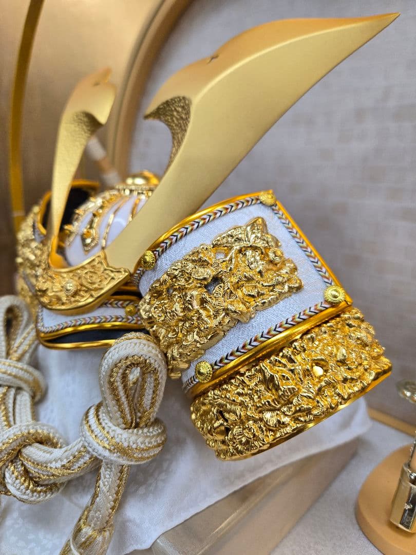 【展示品限り】五月人形　兜　鍬形　ケース飾り　※閉店セール　K9