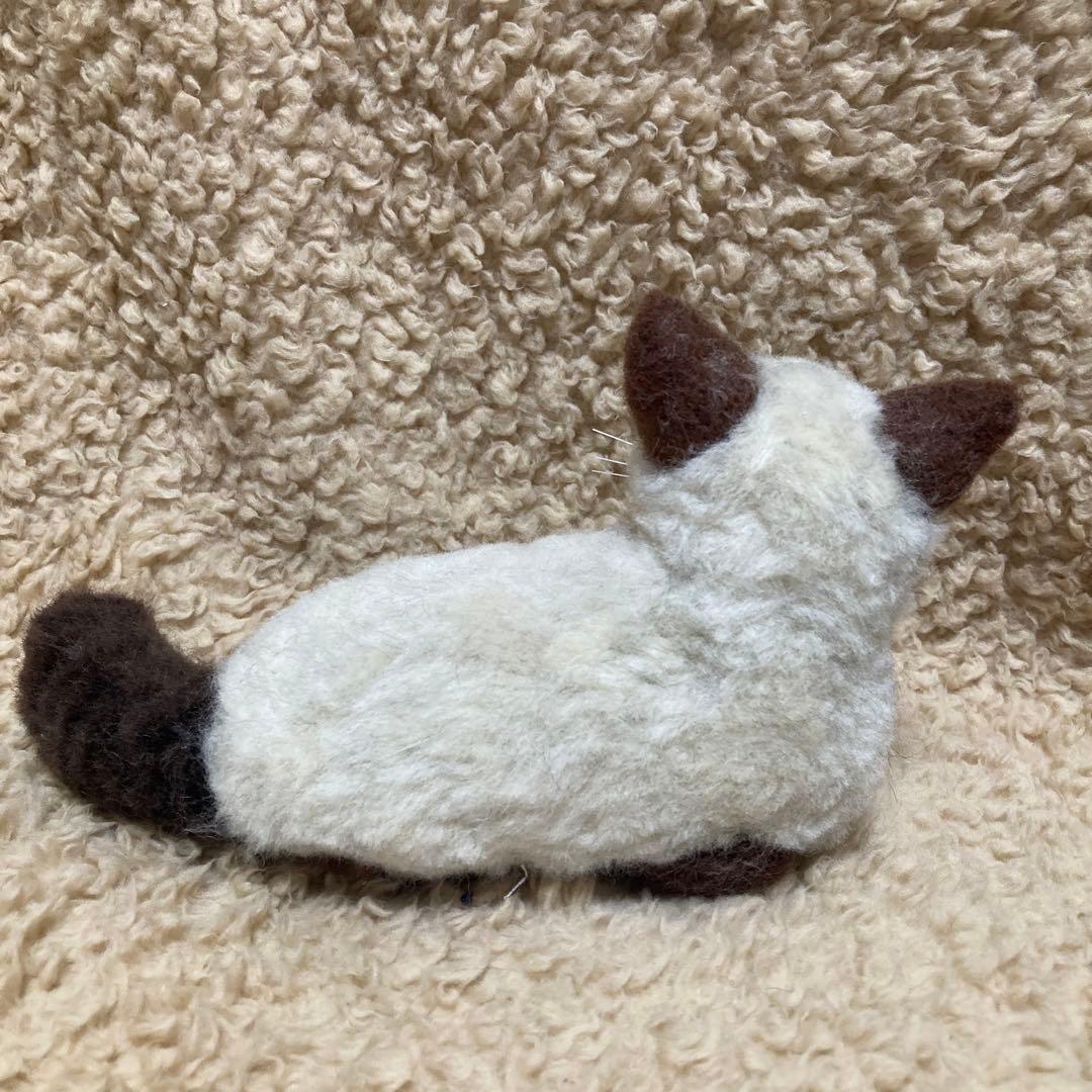 羊毛フェルト シャム猫 シャムミックス 仔猫 シールポイント 猫 箱座り