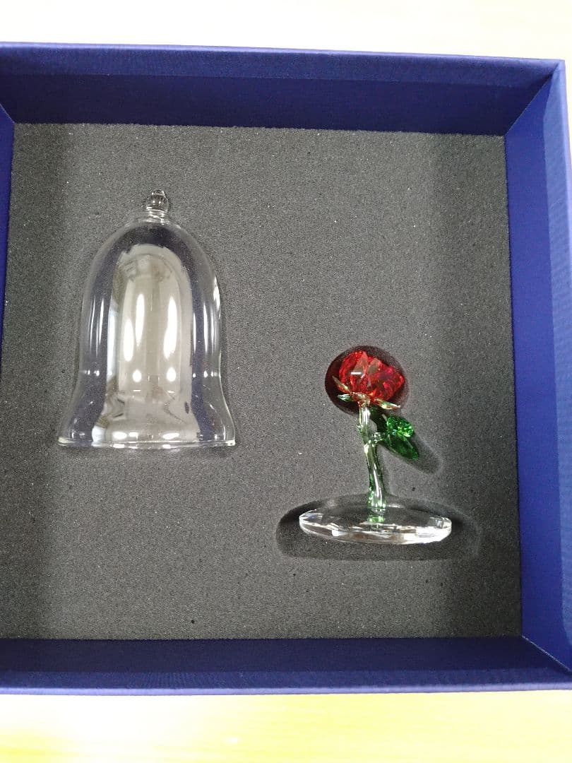 Swarovskiスワロフスキー☆未使用品☆魔法のバラ〜美女と野獣