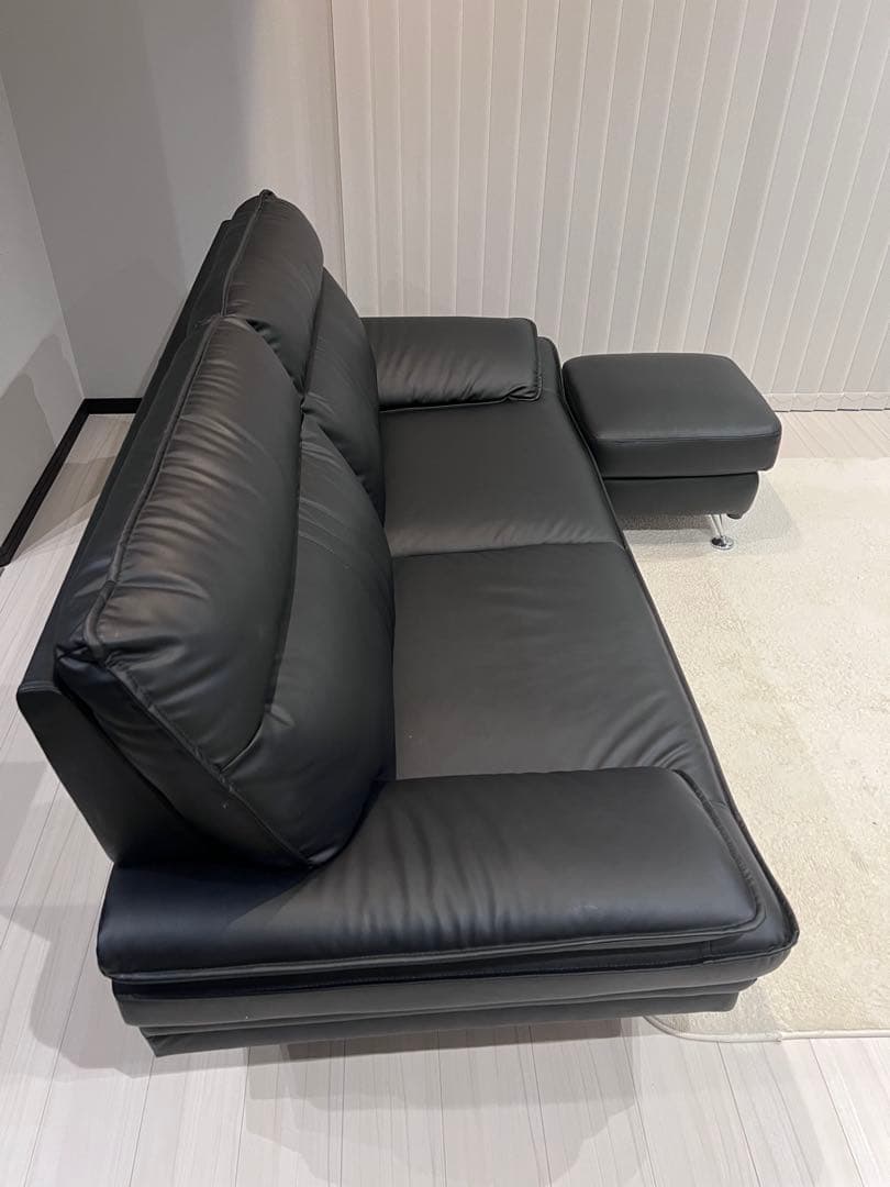 「長野県引取限定」　東京インテリア3人掛けソファBLACK スツール付き