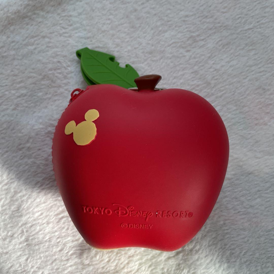 ディズニー チップとデール りんごポーチ - メルカリ