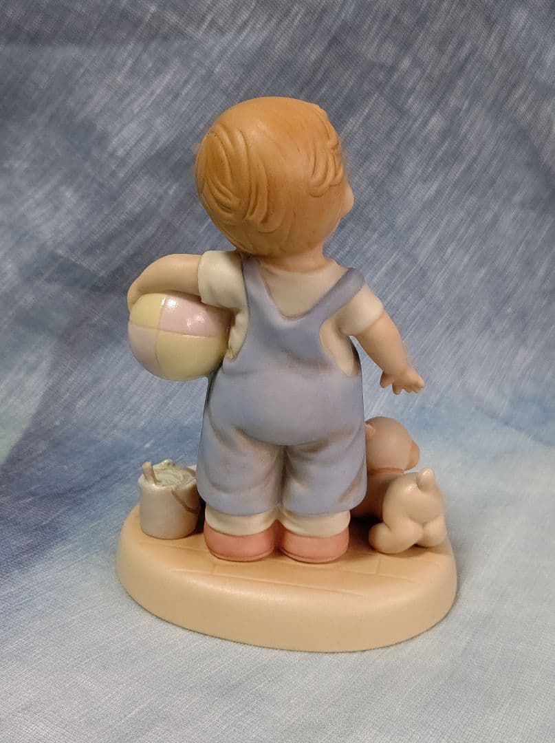 マーベルルーシアトウェル \" 僕たちに今問題が発生中！\"超レア 陶器人形