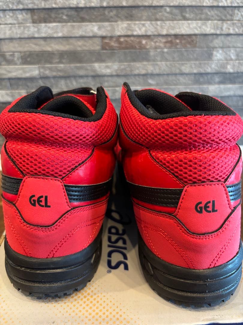 新品！asics 赤 ハイカット安全靴 ベルクロ　27.5