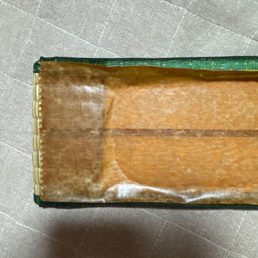 木製琴 13弦 赤い装飾付き