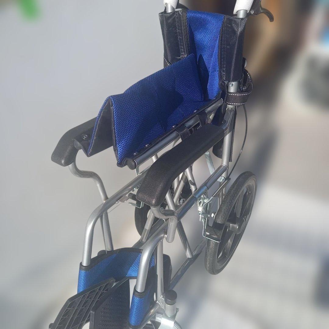 ケアテックジャパン　介助式車椅子「ハピネスライト CA-22SU」