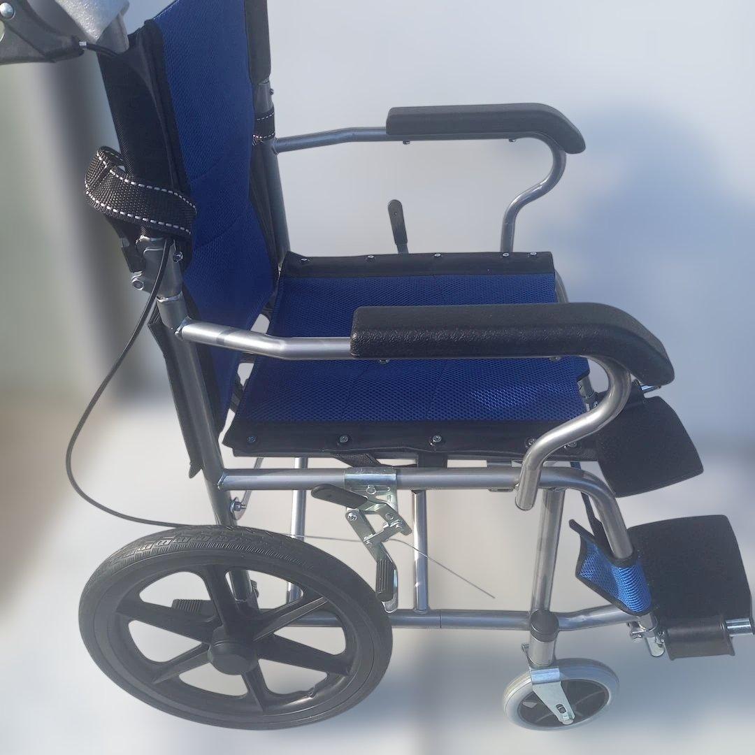 ケアテックジャパン　介助式車椅子「ハピネスライト CA-22SU」