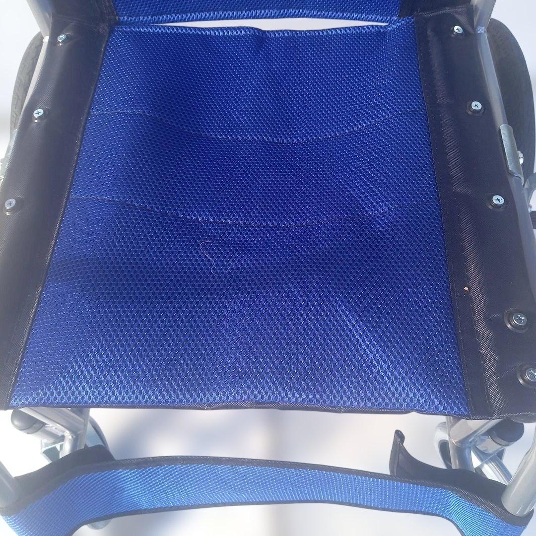 ケアテックジャパン　介助式車椅子「ハピネスライト CA-22SU」