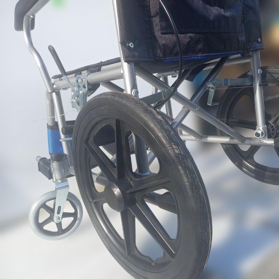 ケアテックジャパン　介助式車椅子「ハピネスライト CA-22SU」