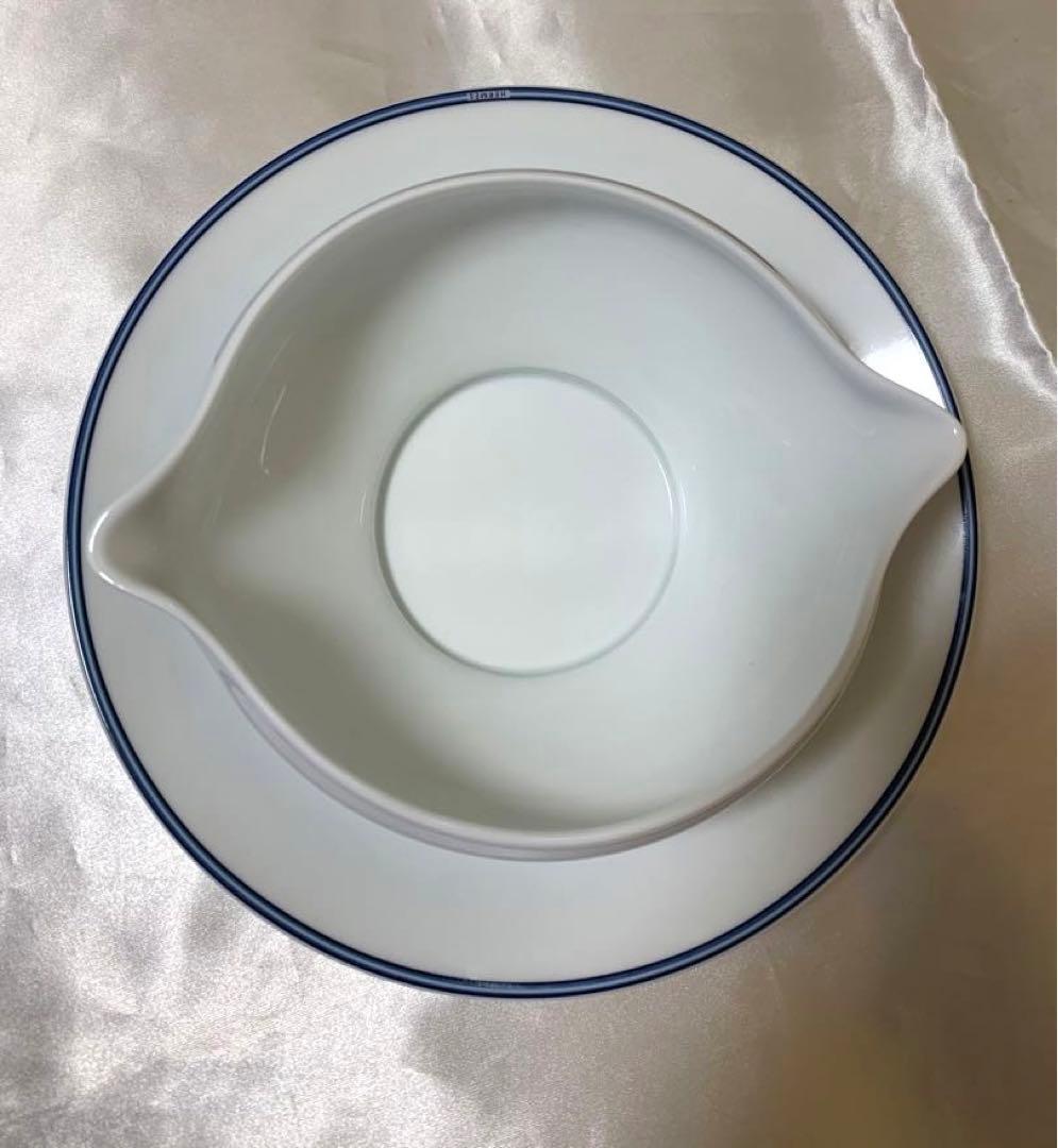 エルメス シェーヌダンクル アンダープレート一体型のグレービーソース