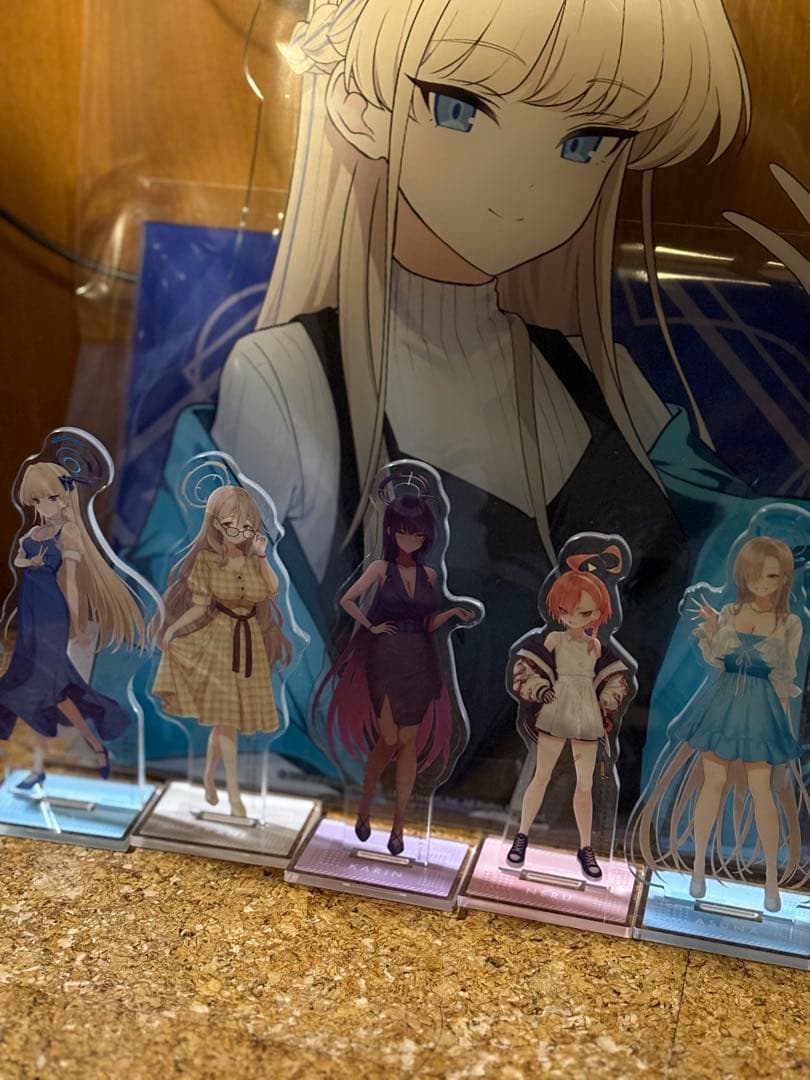 ブルーアーカイブ スマイルベースカフェ BIGアクリルスタンド トキ おまけ付き