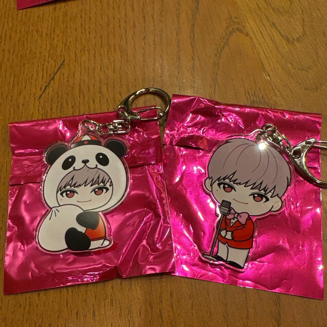 超特急 ご当地 アクリルキーホルダー ユーキ - メルカリ