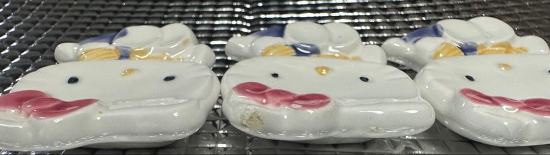 昭和レトロ！ハローキティ 陶器製 箸置き 3個 - メルカリ