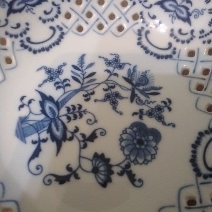 ブルーダニューブ（Blue Danube） 透かしバスケット編み盛り皿 - メルカリ