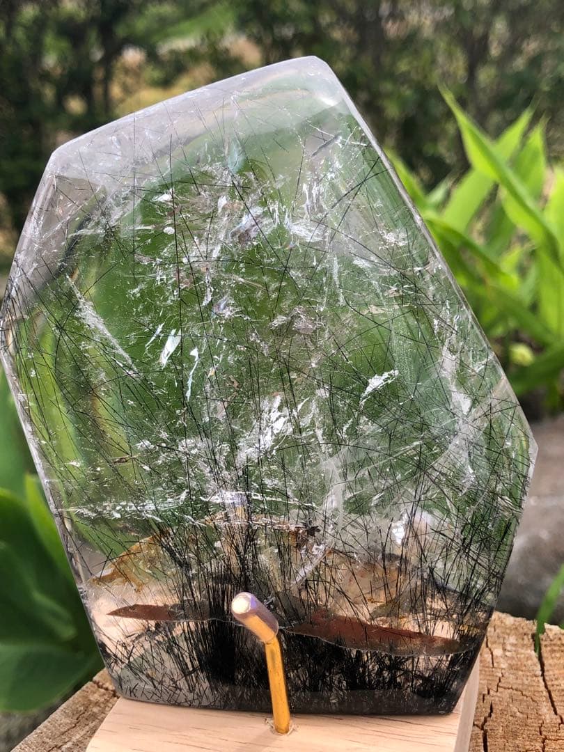 ❤️極みの逸品虹入り　黒針水晶　透明度良く　高品質　ブラックルチルクォーツ ルース