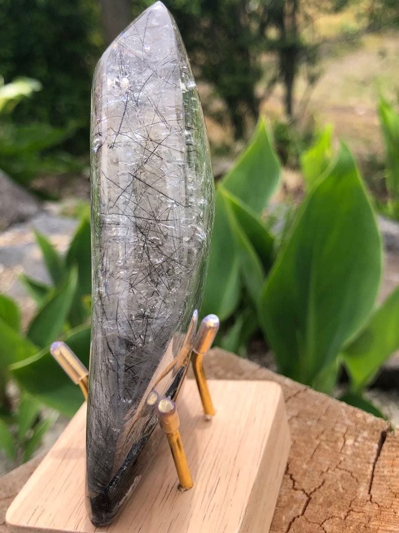 ❤️極みの逸品虹入り　黒針水晶　透明度良く　高品質　ブラックルチルクォーツ ルース