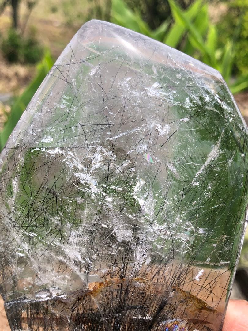 ❤️極みの逸品虹入り　黒針水晶　透明度良く　高品質　ブラックルチルクォーツ ルース