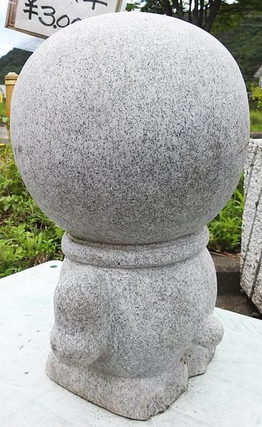 ドラえもん 石像