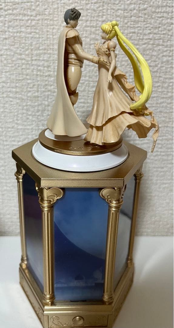 セーラームーン タキシードミラージュオルゴールおまけつき