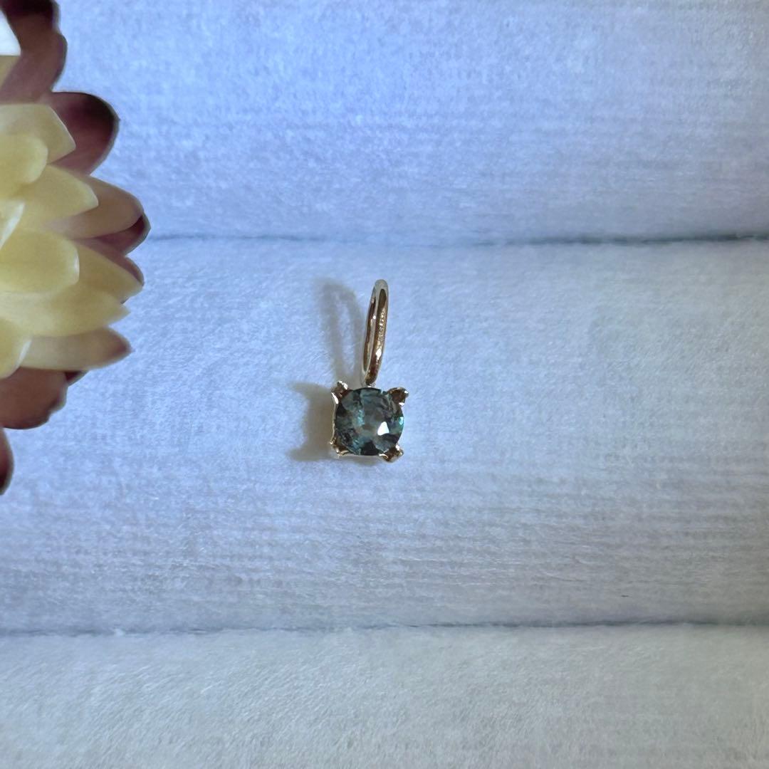 ブラジル産♪アレキサンドライトのK10ペンダントトップ - メルカリ