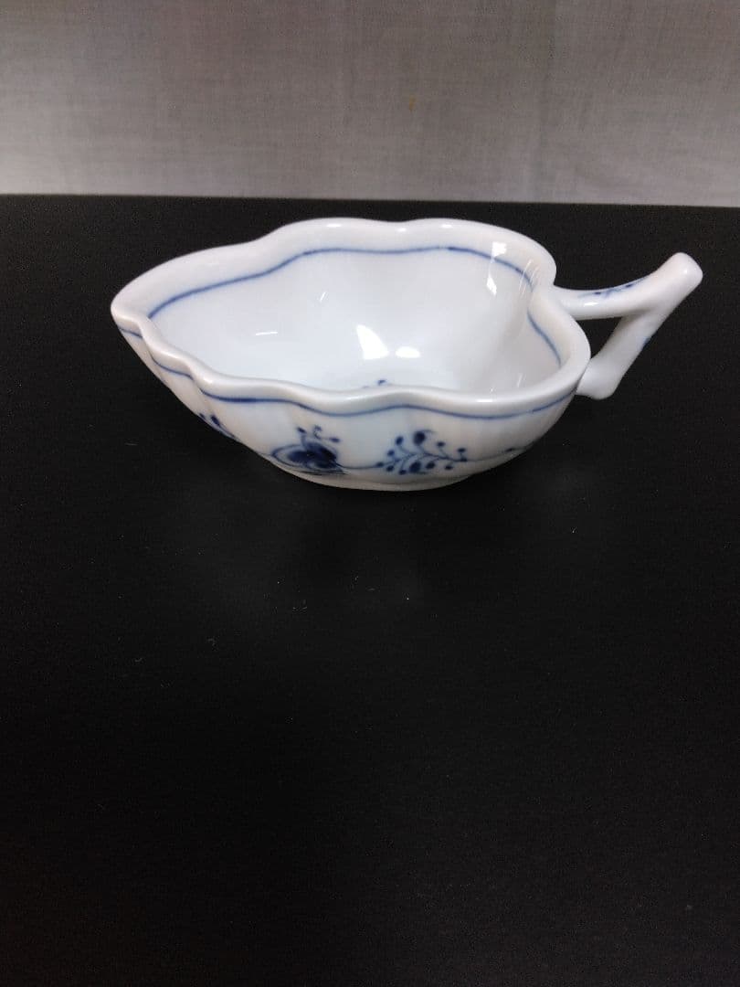 ス*ー様 ロイヤルコペンハーゲンブル－フルーテッド プレイン スモールリーンシュ