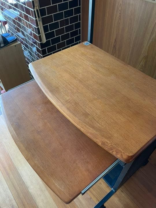 パソコンデスク、パソコンラック