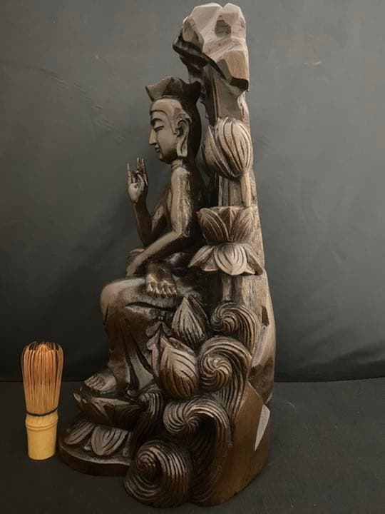 弥勒菩薩 半跏思惟像 一刀彫り　木彫 仏像 彫刻 置物 風水 骨董 アンティーク