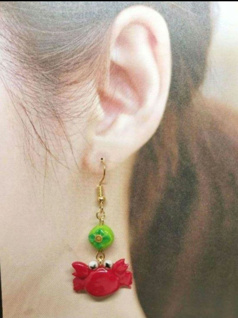 さるかに合戦ピアス