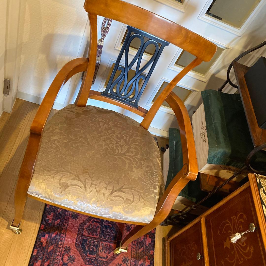 vintage キャスター付きアームチェア