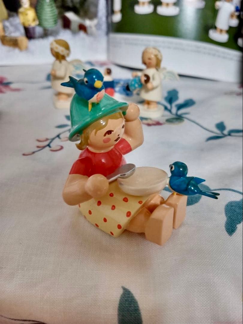 ヴェント＆キューン　Wendt&Kühn 女の子　ザイフェン　工芸品　小鳥