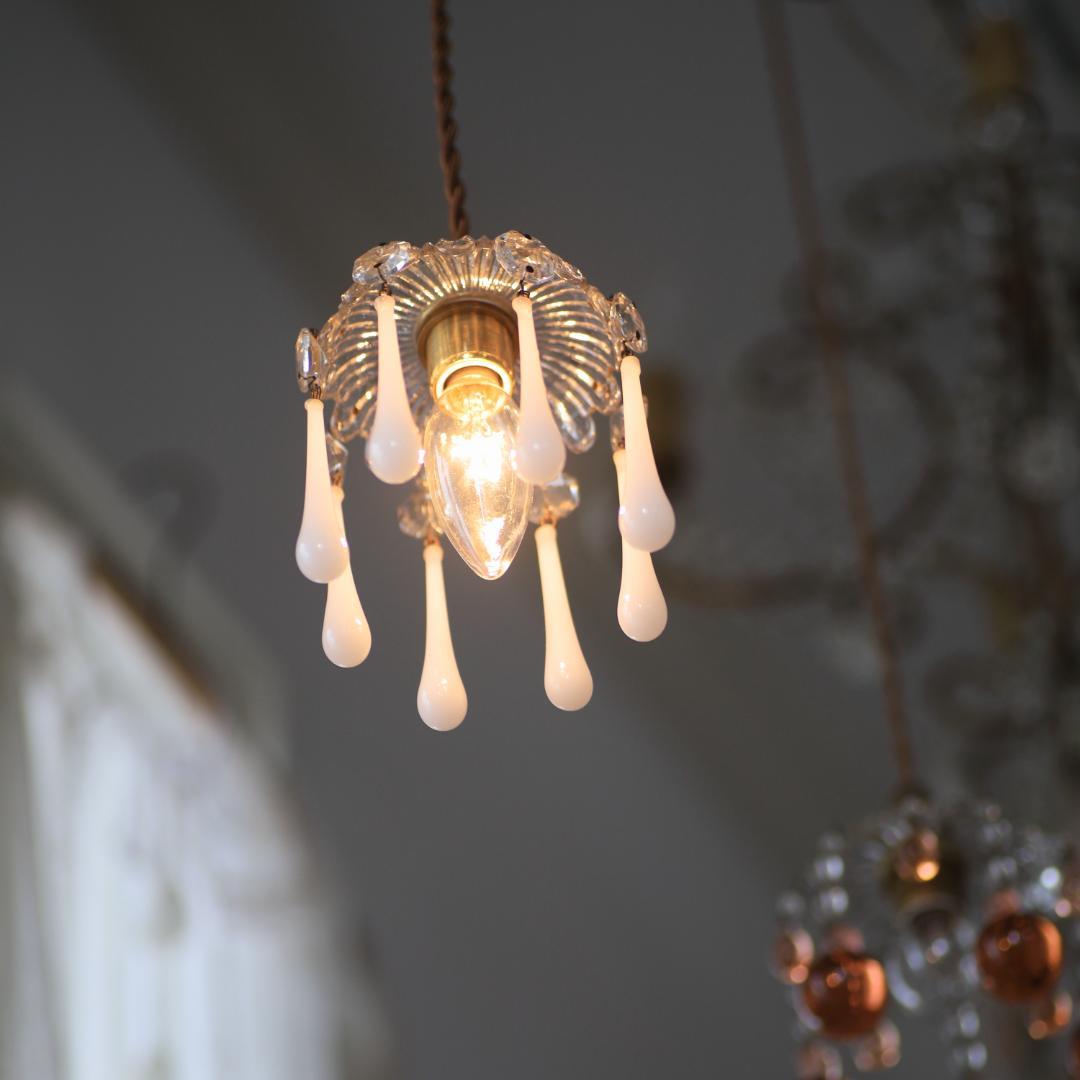 フランスアンティーク ホワイトオパリンガラス ミニシャンデリアシェード/ランプ