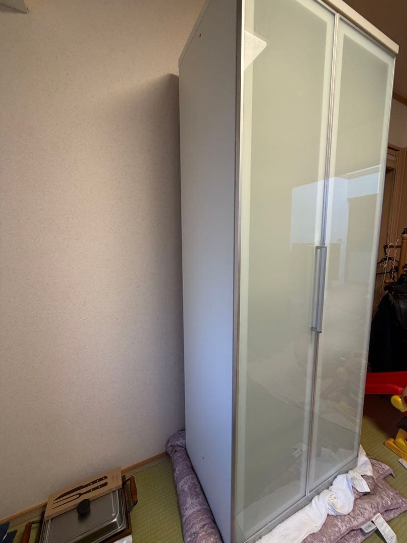 美品！キッチンボード、食器棚、スライド扉