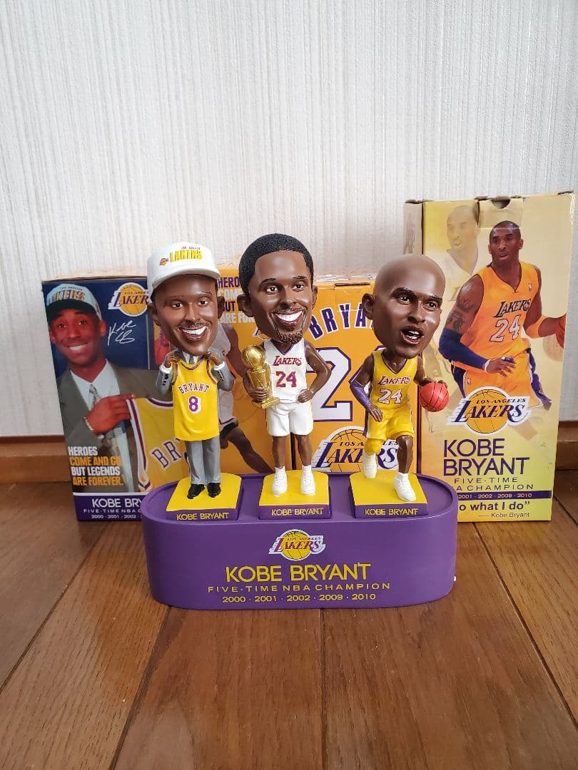 【超激レア】★コービー・ブライアント★ボブルヘッド(3体)台座付き☆会場配布品☆