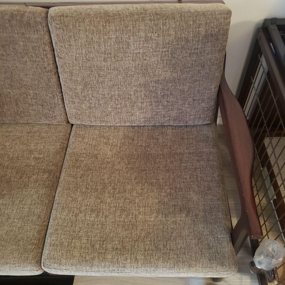 ブラウン 2人掛けソファ モダンデザイン