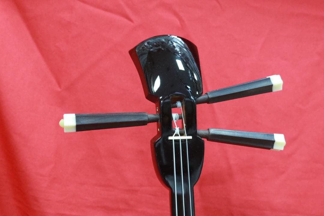 沖縄　エレキ三線（人工皮張り）初心者にもおすすめの初心者セット　新品未使用