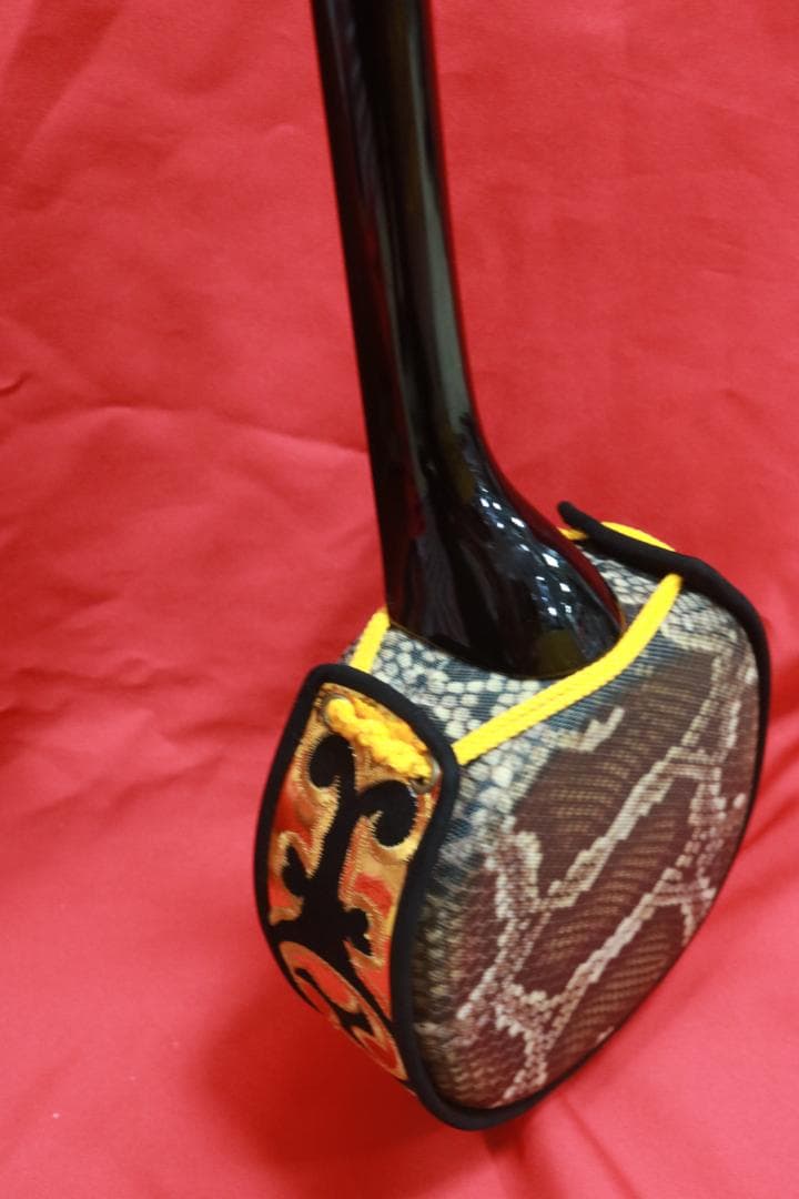 沖縄　エレキ三線（人工皮張り）初心者にもおすすめの初心者セット　新品未使用