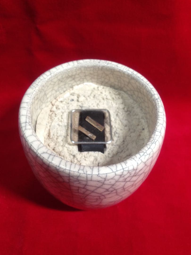 香木白檀 切金仕上げ 日蓮大聖人座像 手彫り 最高細密木彫り88万円の品全て白檀