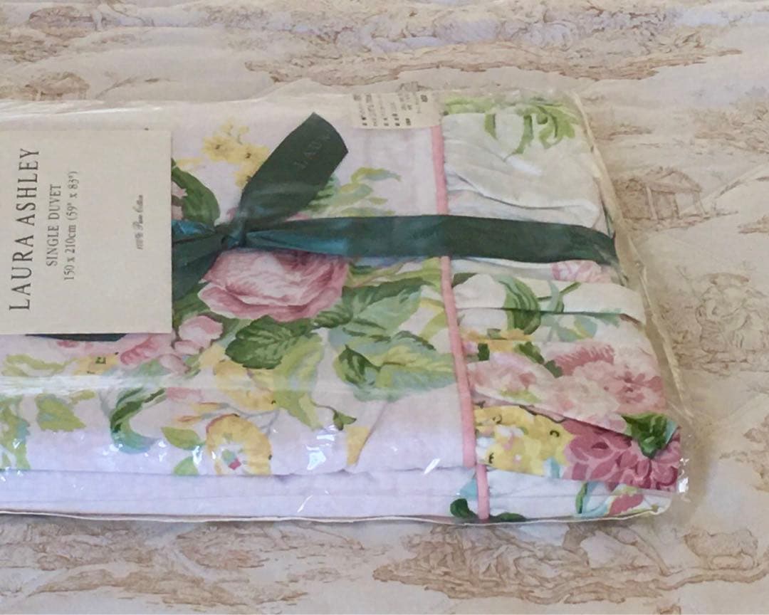 ローラアシュレイ デュベカバー