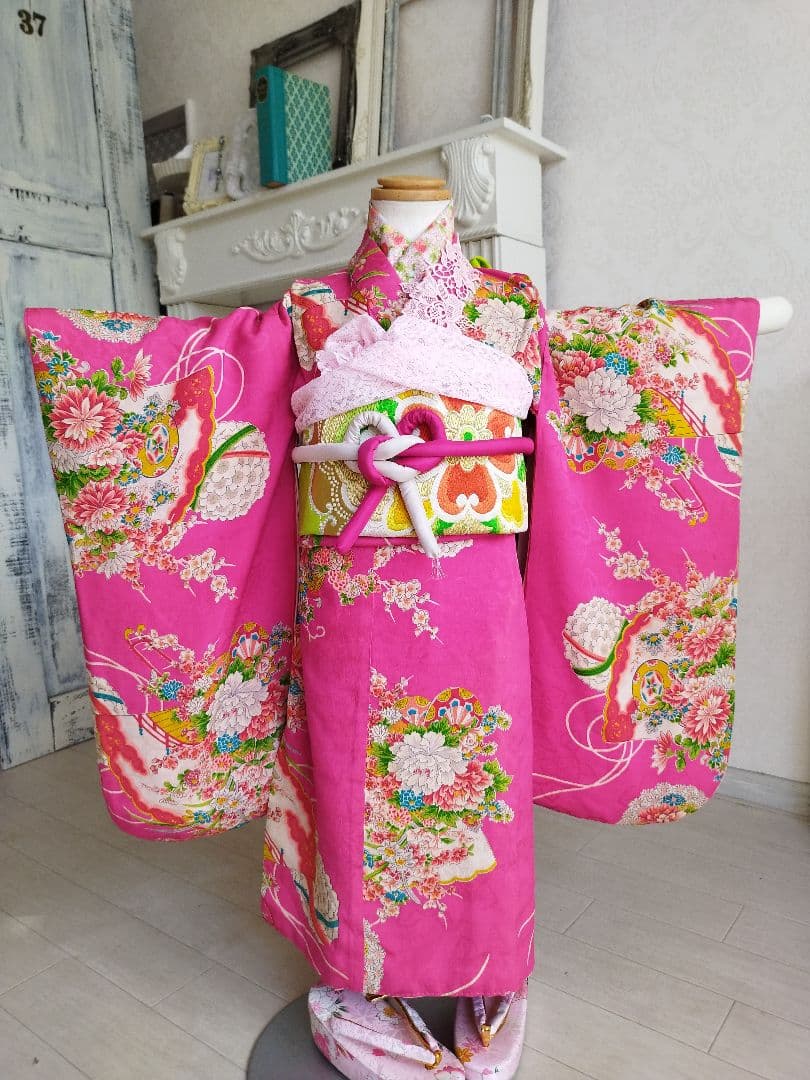 専用です　アンティーク明るいピンクの着物に黄緑のだらり帯セット