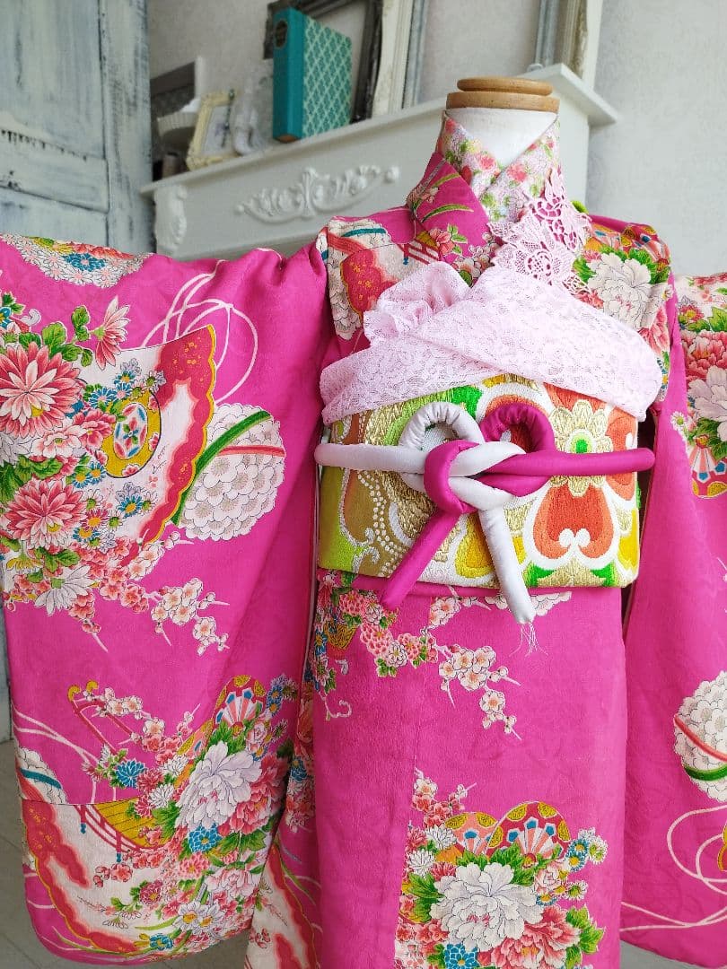 専用です　アンティーク明るいピンクの着物に黄緑のだらり帯セット