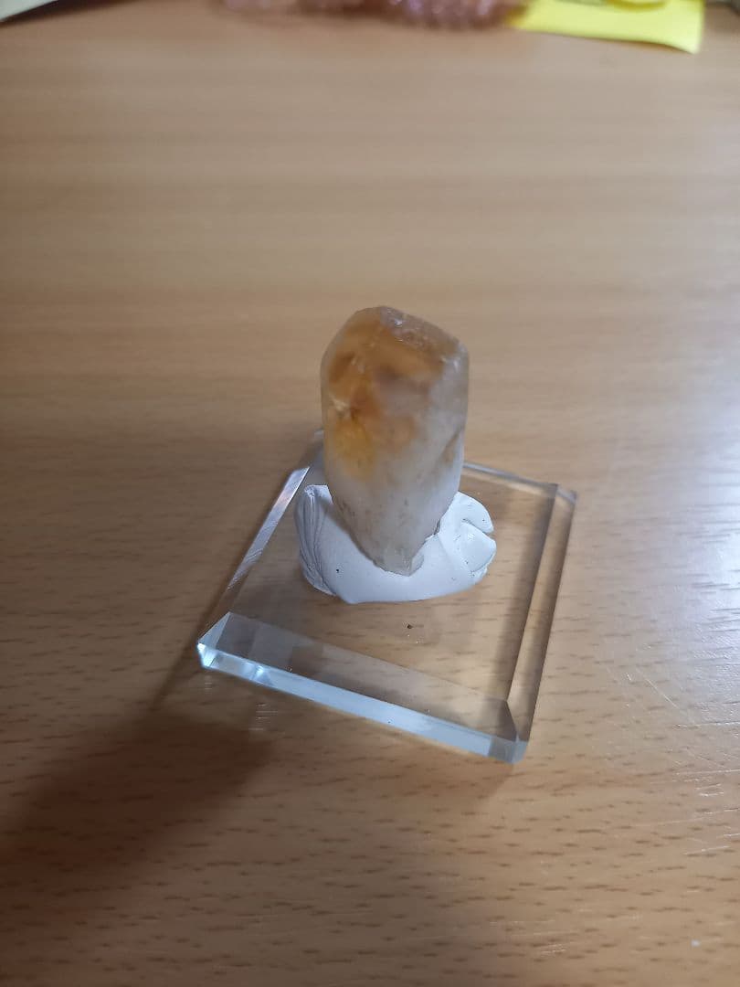 ファントム　シトリン 置物 透明アクリル台座付き