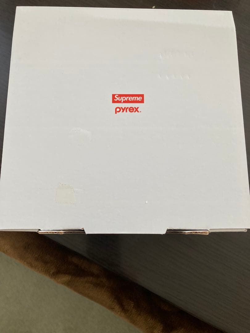 シュプリーム　pyrex 500mL 計量カップ