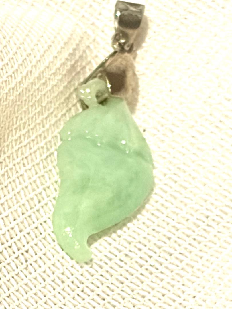 花街のお持ち物　誂え氷結翡翠万願寺とうがらしK18GPバチカンペンダントトップ