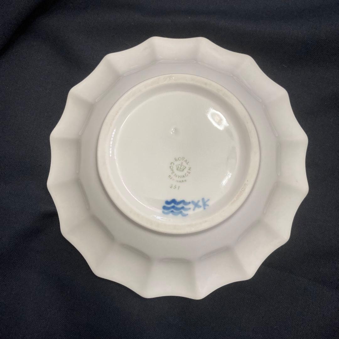 ロイヤルコペンハーゲン　ブルーフラワーシェルディッシュ