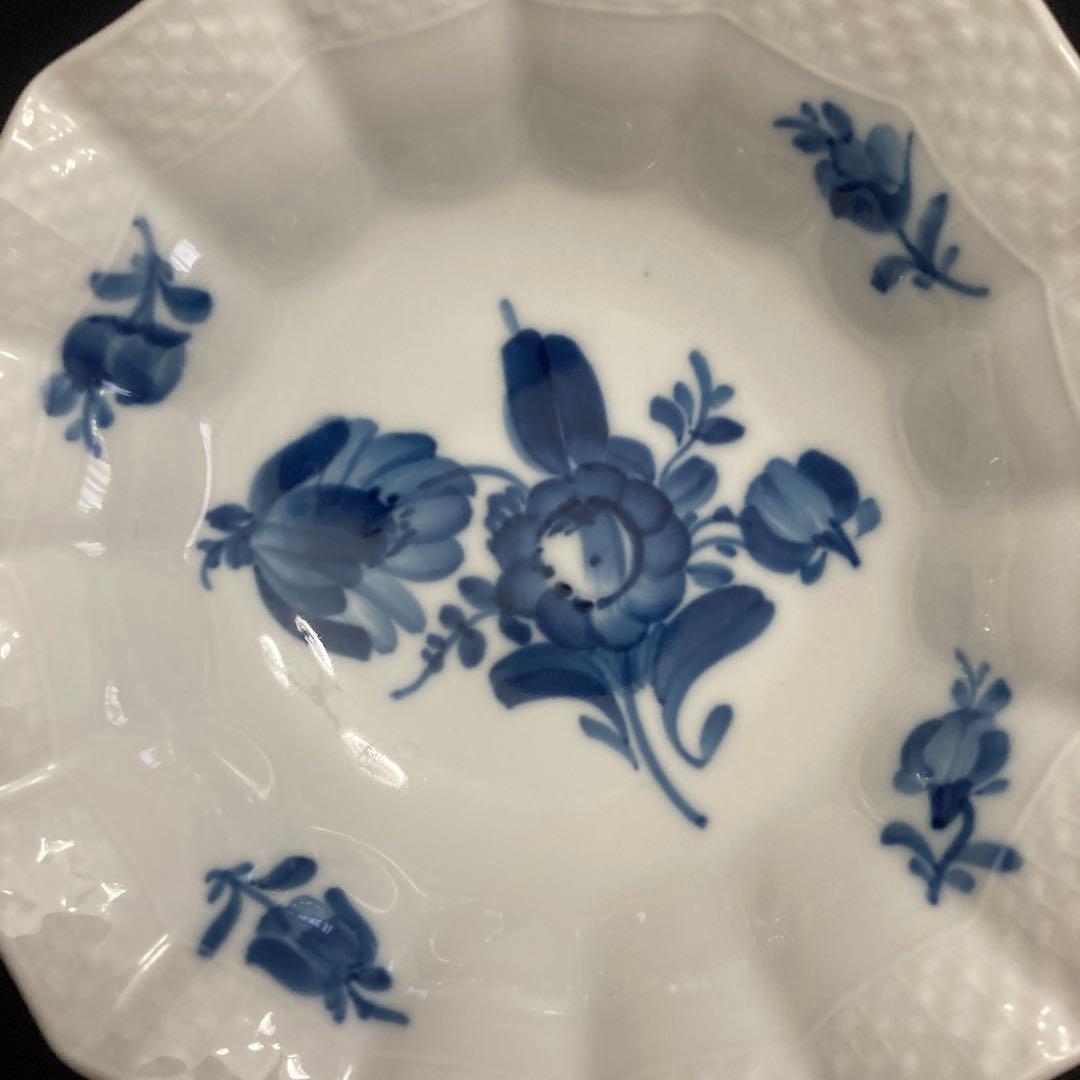 ロイヤルコペンハーゲン　ブルーフラワーシェルディッシュ
