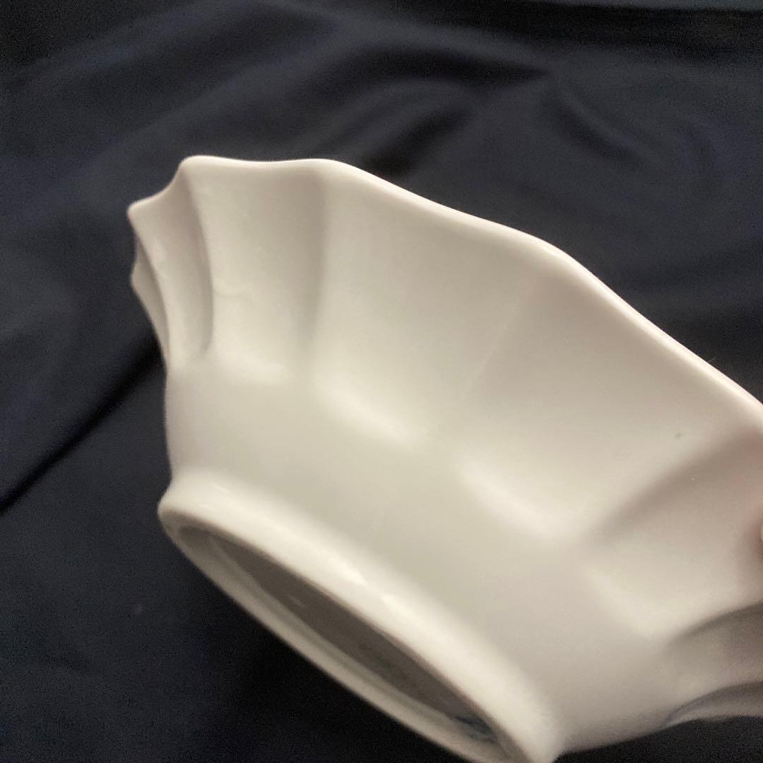 ロイヤルコペンハーゲン　ブルーフラワーシェルディッシュ